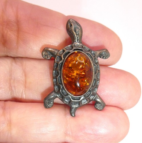 Vintage 925 Sterling Silver TURTLE Baltic Amber Belly Brooch Pin 1 1/8"l