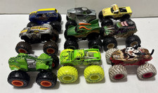 Monster Jam Hot Wheels 1:64 Diecast Truck Lot of 9 Grave Digger Gunkster Max-D 