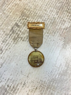 1897-1907 Jamaica Queens VFD FIRE DEPARTMENT FDNY Celluloid Photo Badge New York