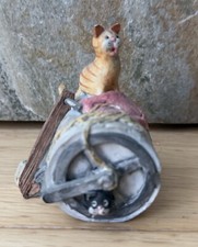 The Groundsman Cat figurine by Peter Fagan