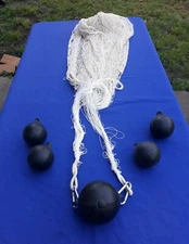 Authentic Small Fishing Net w/5 Floats Buoys Netting or Nautical Décor 7' x 7' 