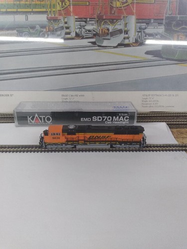 KATO SD70MAC BNSF 9839 176-6309 | Zustand: Used