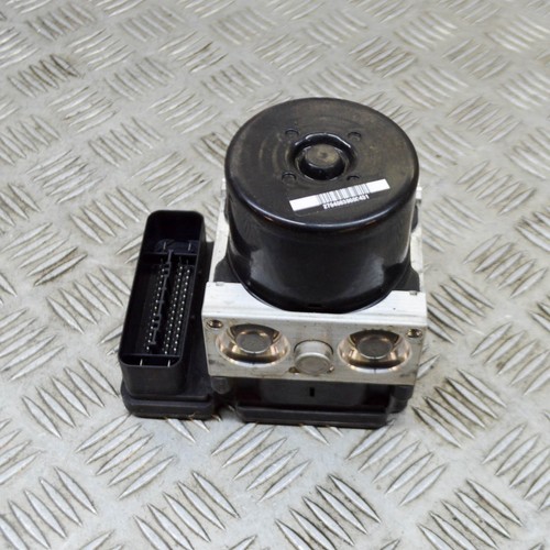 BMW 3 F30, F80 2013 ABS-Pumpe 100622-32911