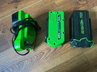 Greenworks - 2 Rechargable Batteries and 1 Charger 40 Volts Lithium — photo 1
