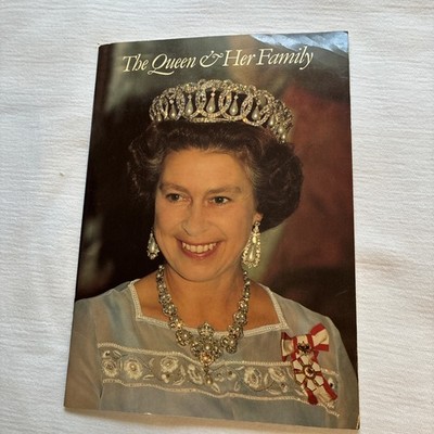 Royals  The Queen And Her Family   Magazine Shelf 131