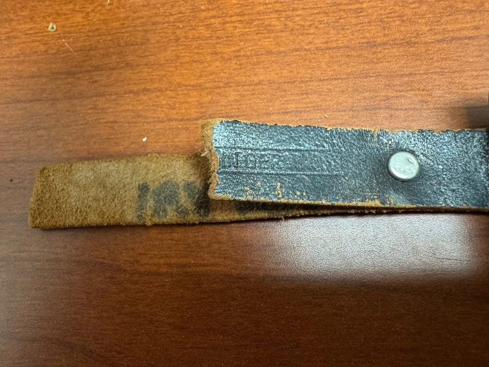 Cuchillo y funda Boy Scout alemán posterior a la Segunda Guerra Mundial 1950. Flor de lis. Solingen, Alemania Foto 4 de 4