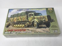 German Heavy Halftrack L 4500 R Maultier - Modellbausatz 1/35 - Zvezda - Neu/Ovp