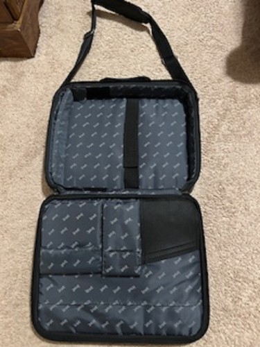 Laptop Computer Shoulder Bag Init 16W x 13H x 3D Black - Photo 3/5