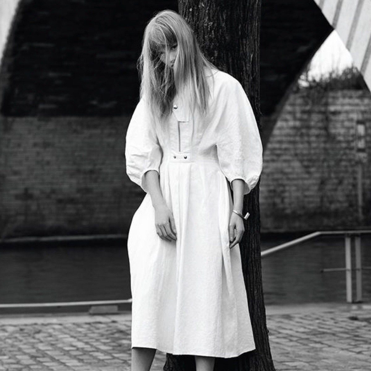 海外希少【PHOEBE PHILO】クロップドローブドレス アイボリー s-l1200.jpg