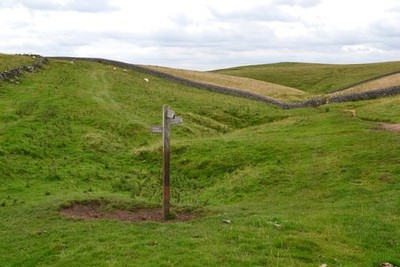 Photo A2 Junction of paths south of Hurd Low Castleton/SK1582  c2012