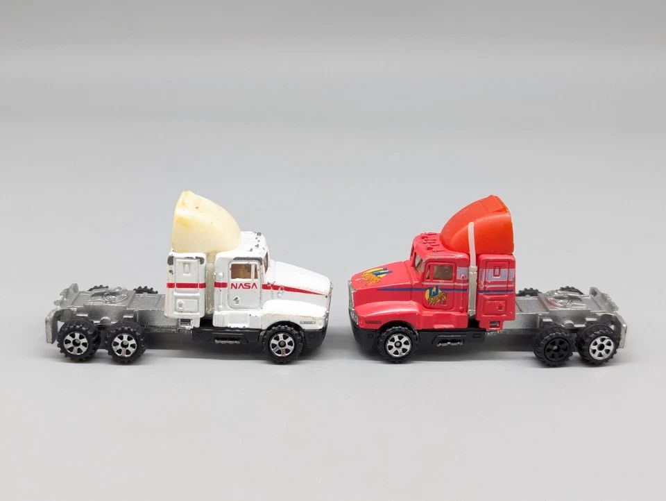 Lote de semirremolque diecast Road Champs vintage Kenworth T600A Aerodyne Mack Super Foto 2 de 4
