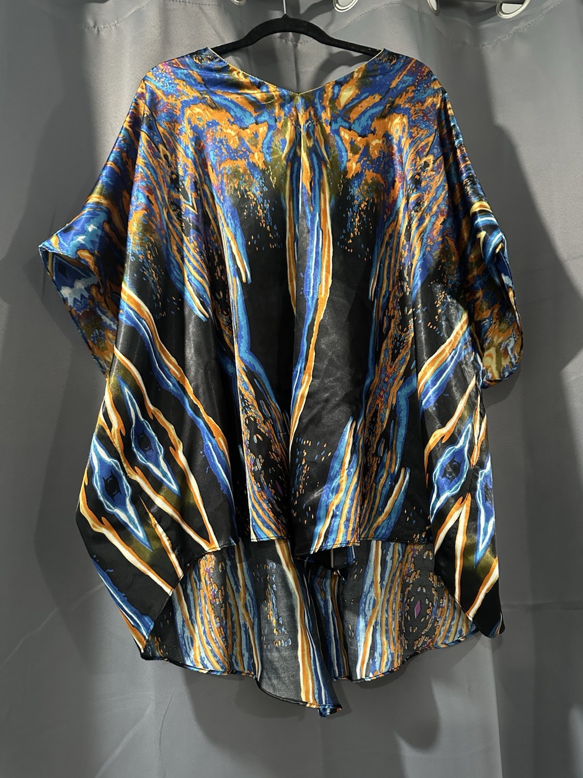 Ashro Free Size Paisley Graphics Caftan Shiney Multicolor