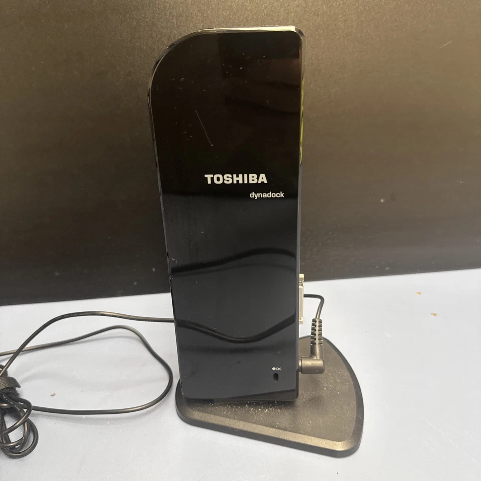 Toshiba Dynadock DC 5V-4A PA3778U-1PRP Tested With Cords - Image 3 of 4