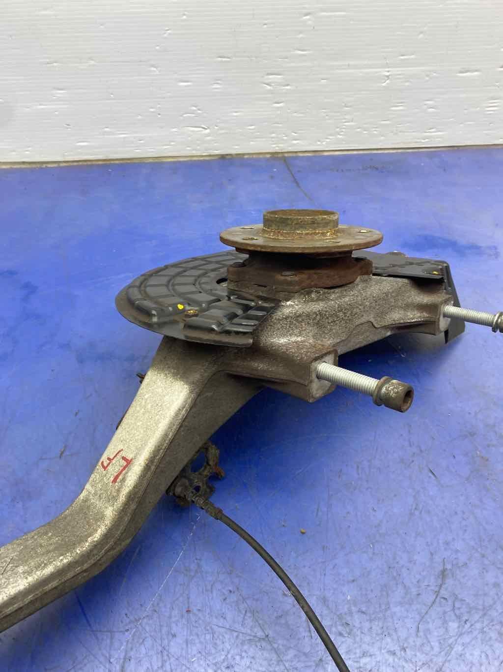 2014 - 2017 MASERATI GHIBLI M157 3.0L AWD FRONT LEFT KNUCKLE SPINDLE HUB