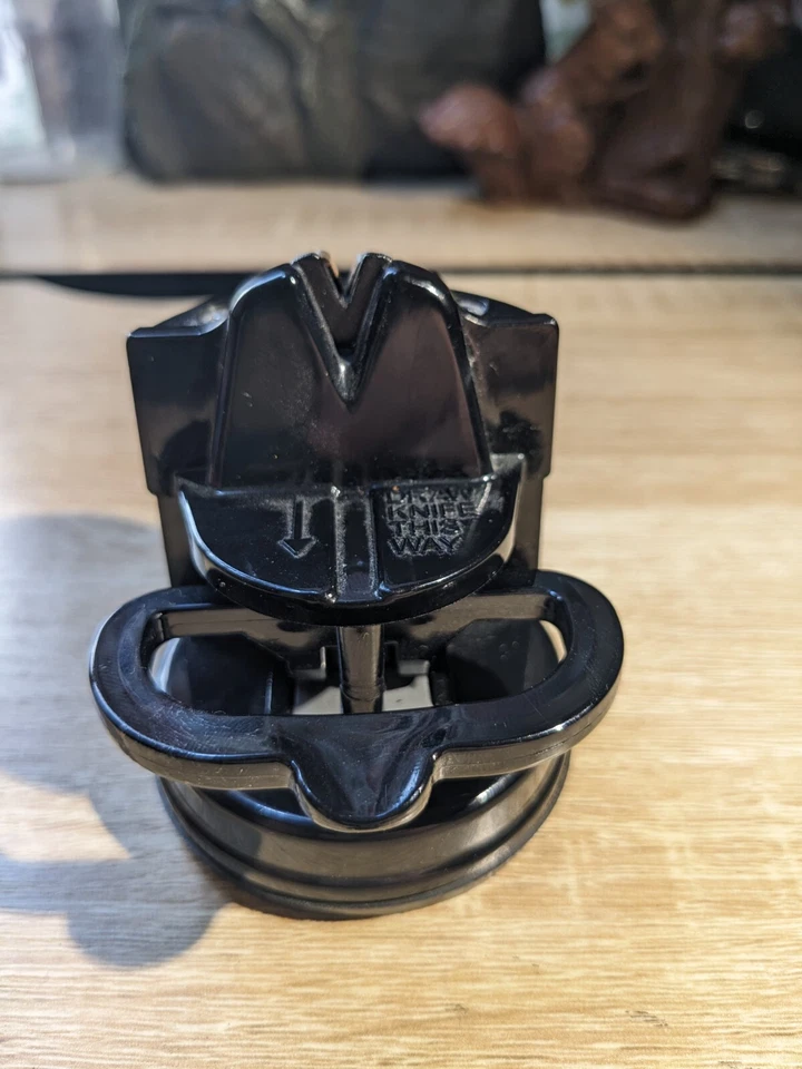 Afilador de cuchillos de encimera SOG Specialty Knives con ventosa - SOG-SH-02 Foto 2 de 3