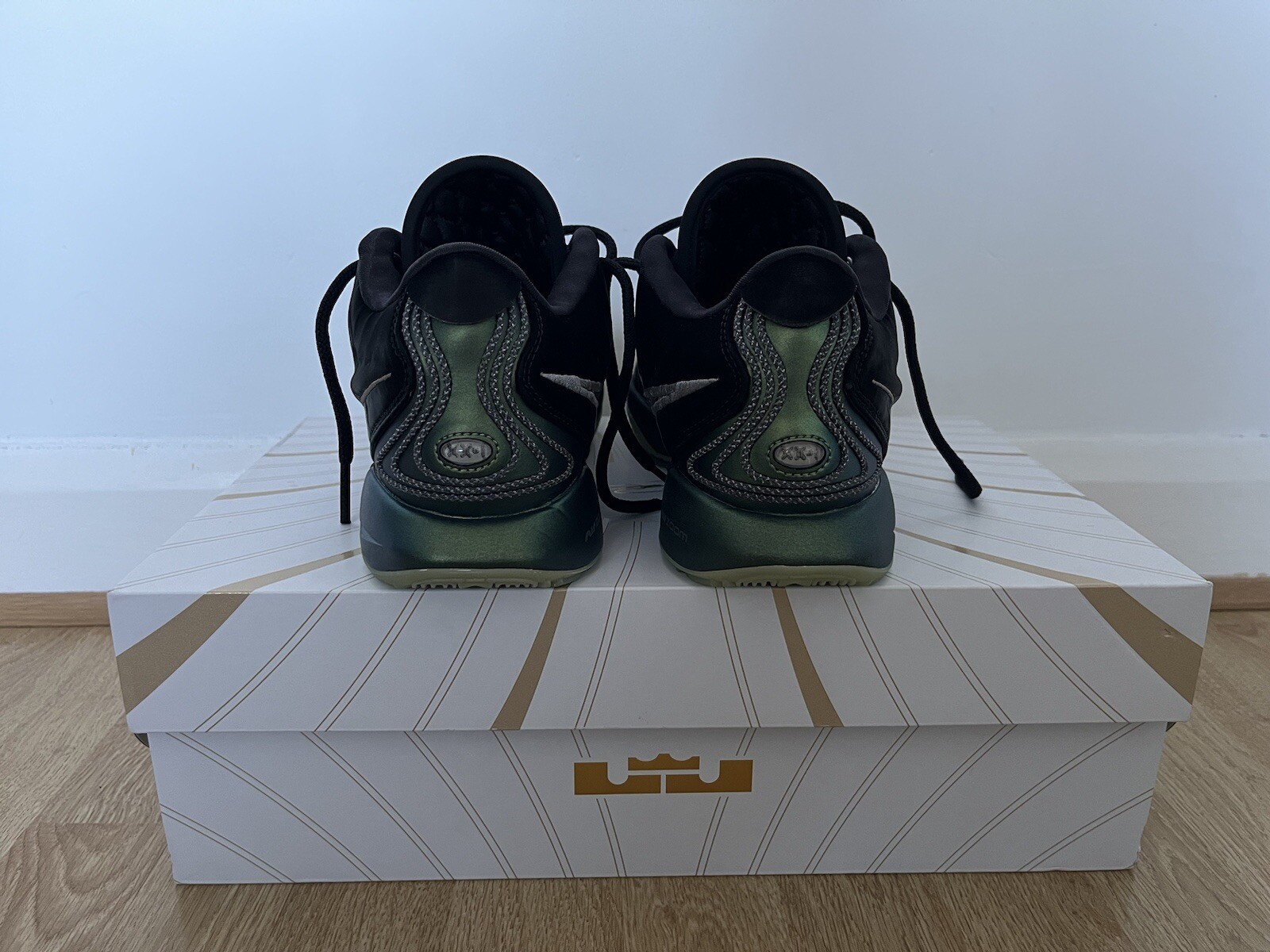Nike Lebron XXI 21 ‘Tahitian’ Basketball Trainers Size 9.5 image 4