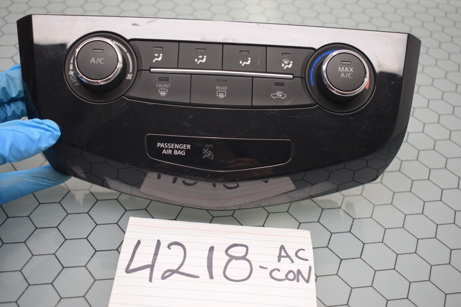 17 18 19 Nissan Rogue AC and Heater Control Used Stock #4218-AC