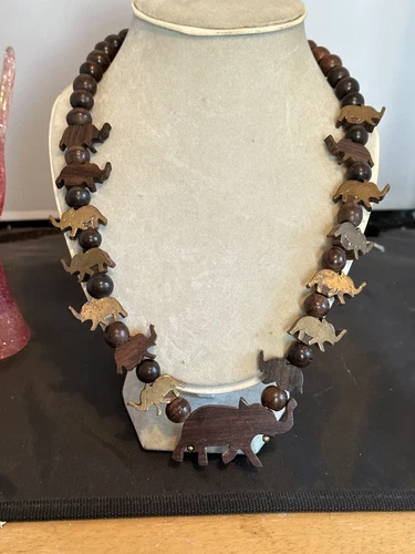 VTG TRIBAL BRASS PLATED WOOD ELEPHANT NECKLACE - Costume Jewelry