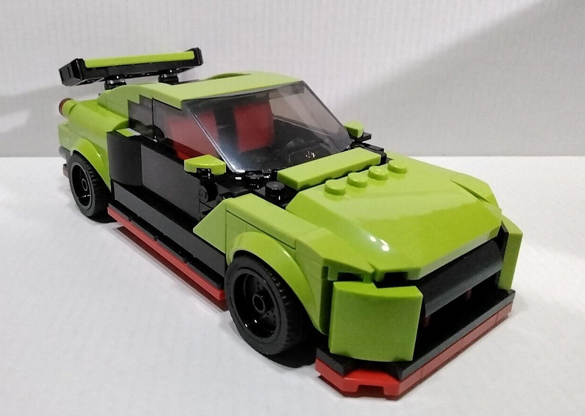 Custom Lime Nissan GT-R NISMO - This is a modified LEGO 76986