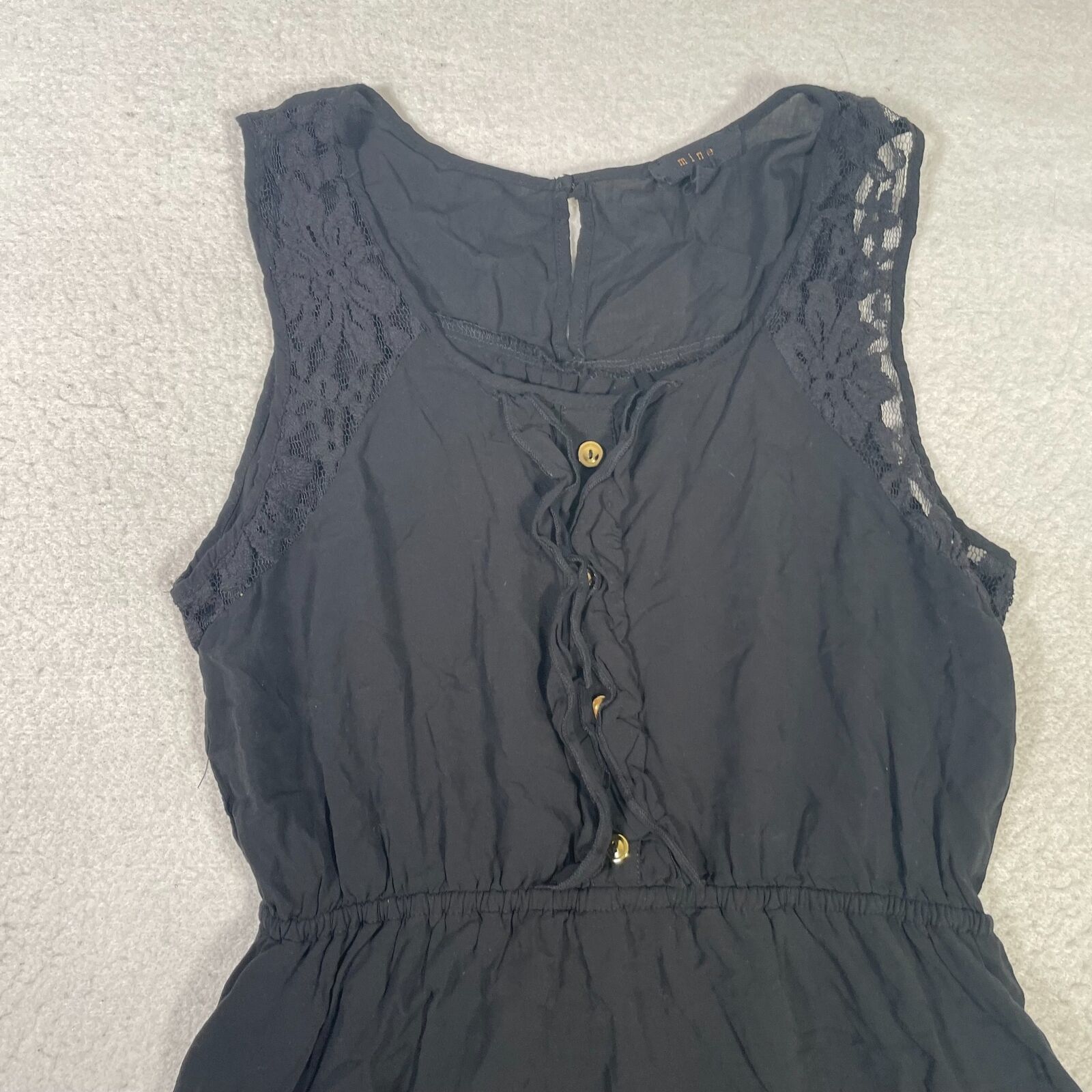 Foto 5 di 9