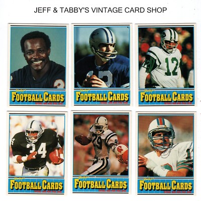 1990 Football Card News insert Card  SEE DROP DOWN MENU FOR CARD U WILL RECIEVE