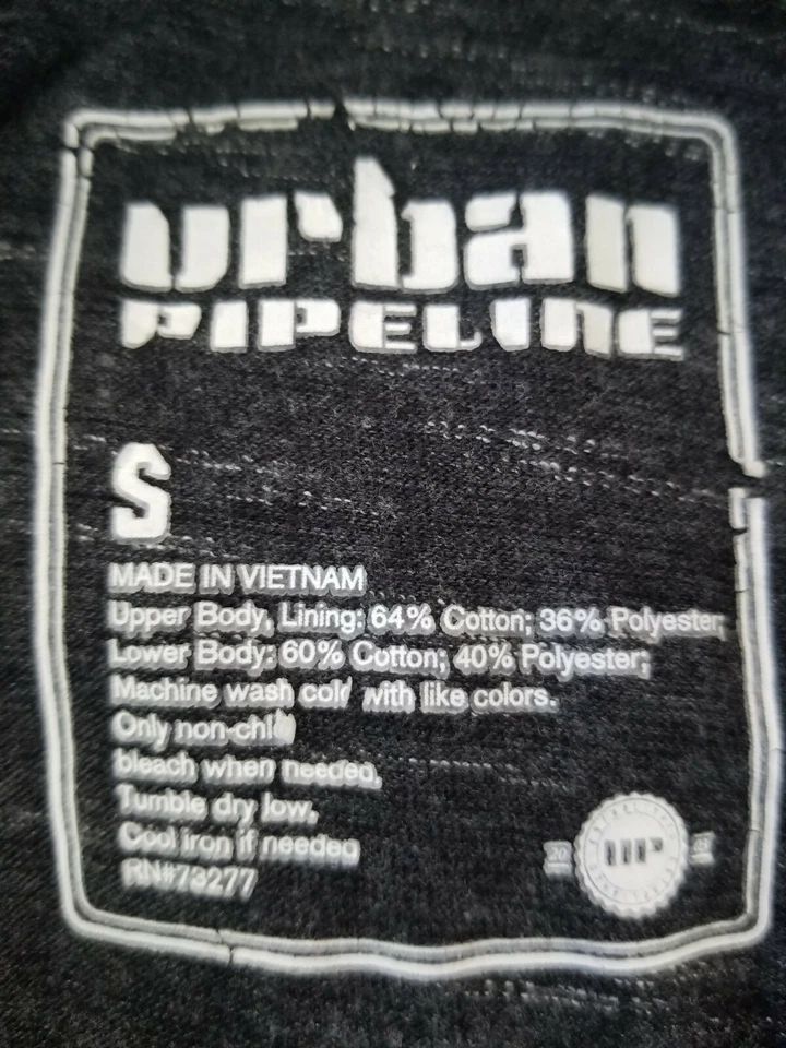 Urban Pipeline 柔软连帽衫男式 S 码黑色灰色 Kangraoo 口袋抽绳 二手状况完好 — 第 3/4 张图片