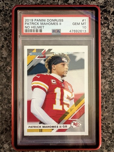 Patrick Mahomes 2019 Panini Donruss No Helmet #1 PSA 10