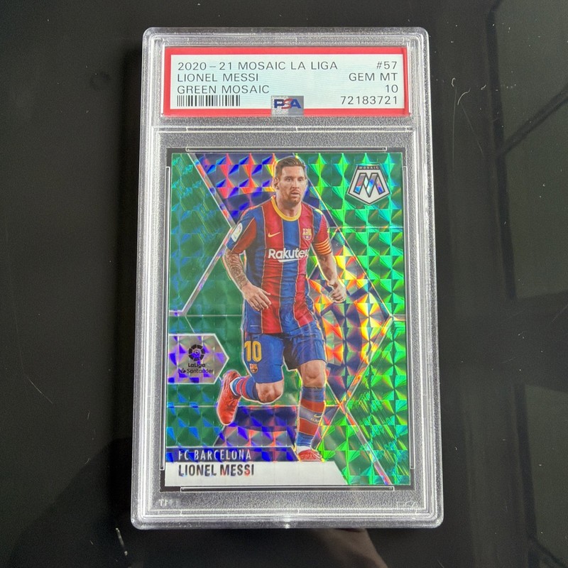 2020-21 Panini Mosaic La Liga Lionel Messi #57 PSA 10 Green
