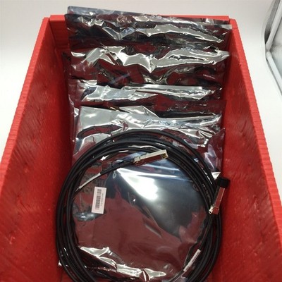 Lot of 8 NETAPP 112-00301 - NetApp 5M SFP+-SFP+ Cable