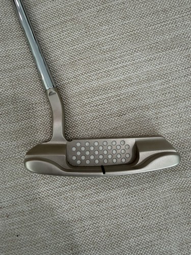 SCOTTY CAMERON Santa Fe CIRCLE T Tour Putter
