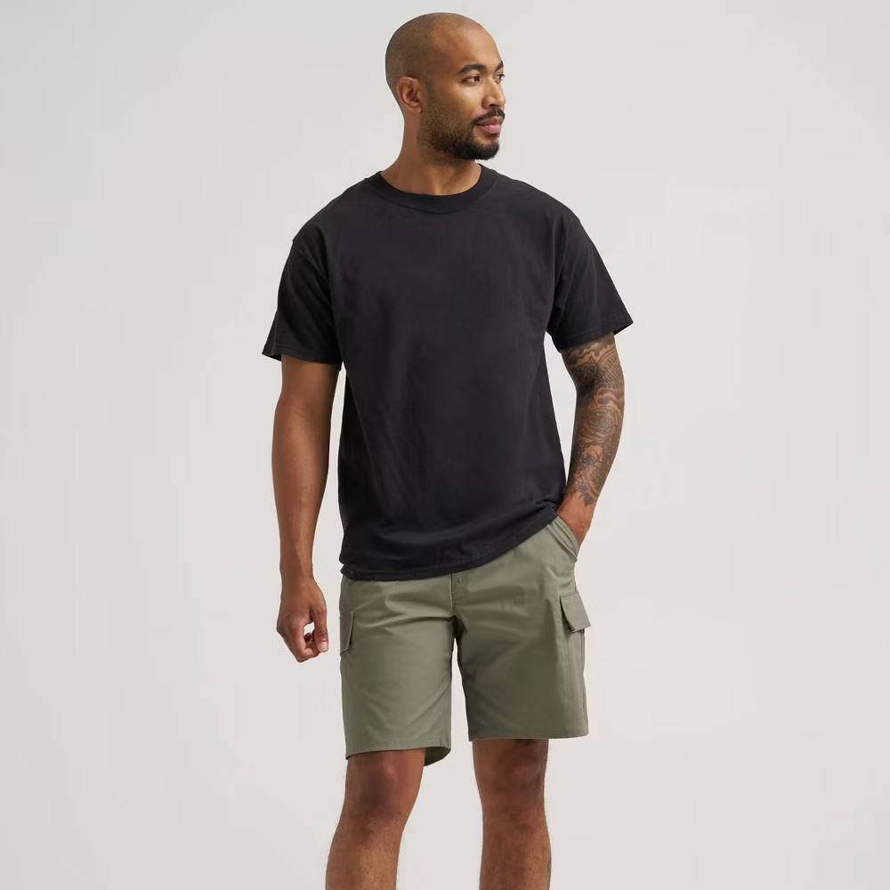 Wrangler Mens 9 ATG Highland Cargo Shorts - Olive Green 32 2490₽
