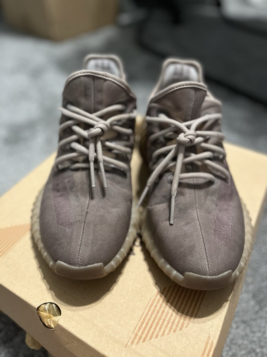 yeezy mono mist on feet