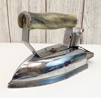Bersted Mfg Co Model 502 Electric Iron No Cord Untested Vintage