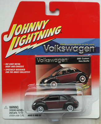 Johnny Lightning VW Volkswagen New Beetle schwarz/burgund Neu/OVP Playing Mantis