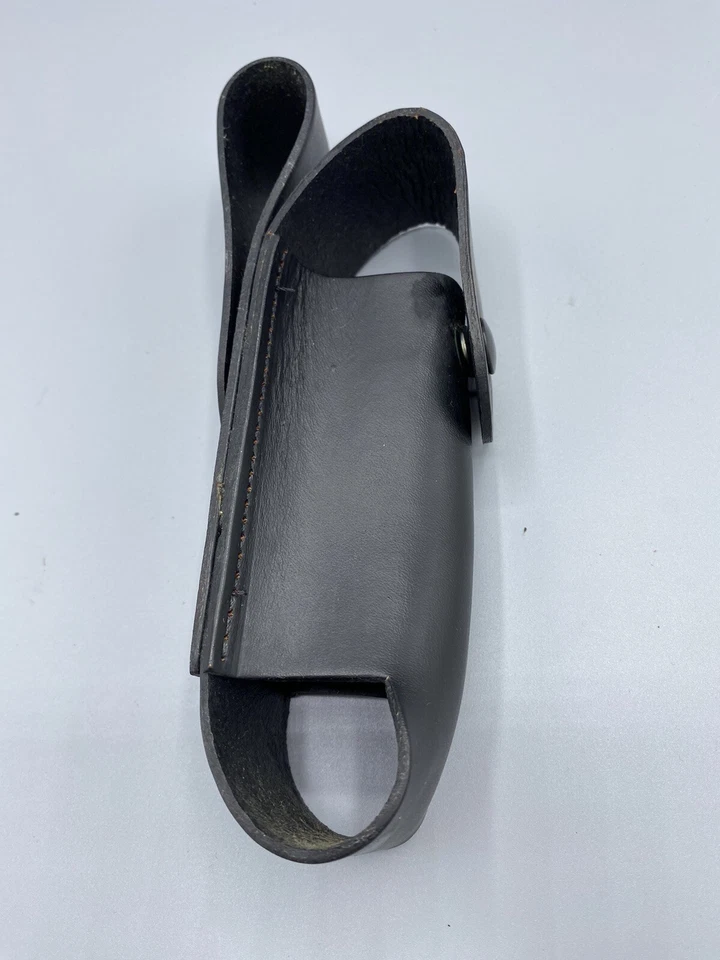 Safariland #38    Mace Holder  Top Flap   Plain Black, Black Snap - Изображение 4 из 4