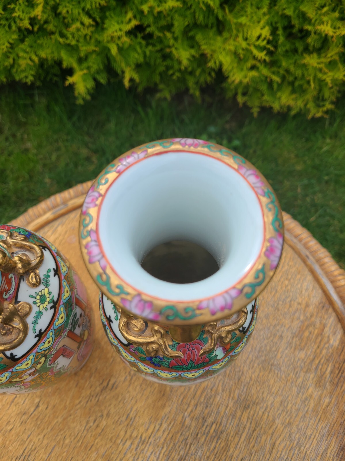 PAIR PORCELAIN BALUSTRADE VASES CHINA CANTON SIGNS BLUE CIRCLE 19TH CENTURY