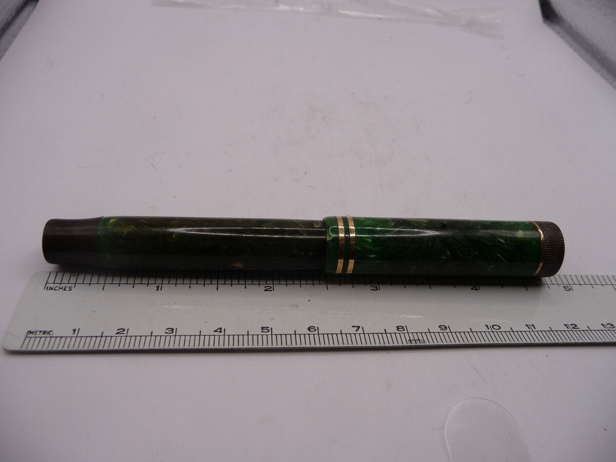 Parker Vintage Duofold Junior Fountain Pen--Jade Green Parker Vintage Duofold Junior Fountain Pen--Jade Green