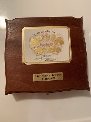 H Upmann cigar box Chairman's Reserve Double Corona