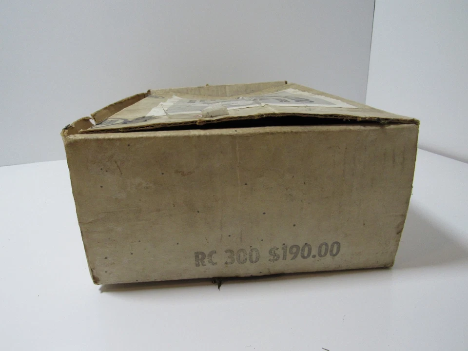 Rare Vintage Original Associated 1/8 RC300 Nitro Race Car Box Only - Image 4 of 4