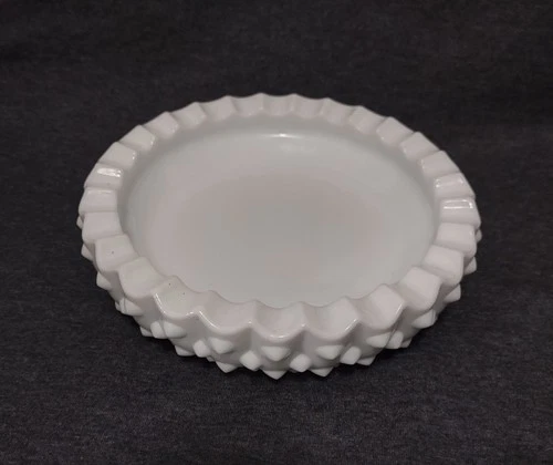 Vintage BEAUTIFUL 6-1/2" White Fenton Milk Glass Hobnail ASHTRAY