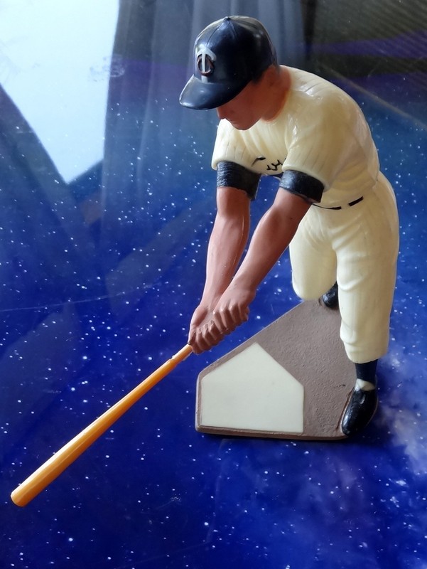 1961 Harmon Killebrew Original Hartland Statue w/ bat Minnesota Twins HTF Nice