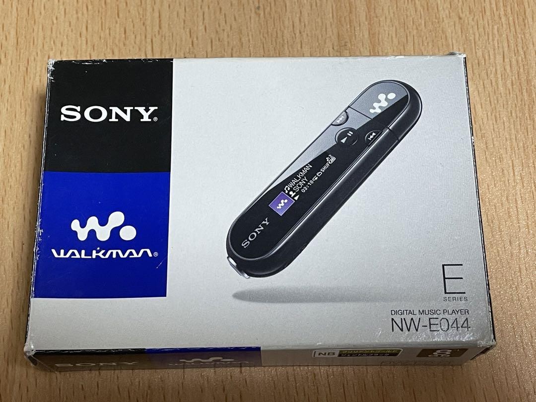 【美品】SONY ウォークマン NW-E044 ゴールド／ブラック　8GB Sony Walkman Nw-E044 8Gb Digital Music Player | eBay
