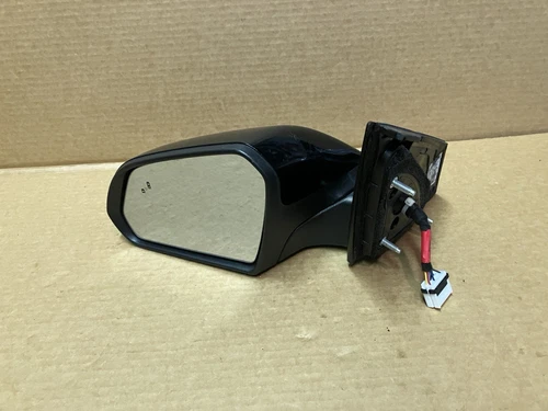 2015-2017 HYUNDAI SONATA POWER DOOR MIRROR drivers side BLIND SPOT 8 WIRE