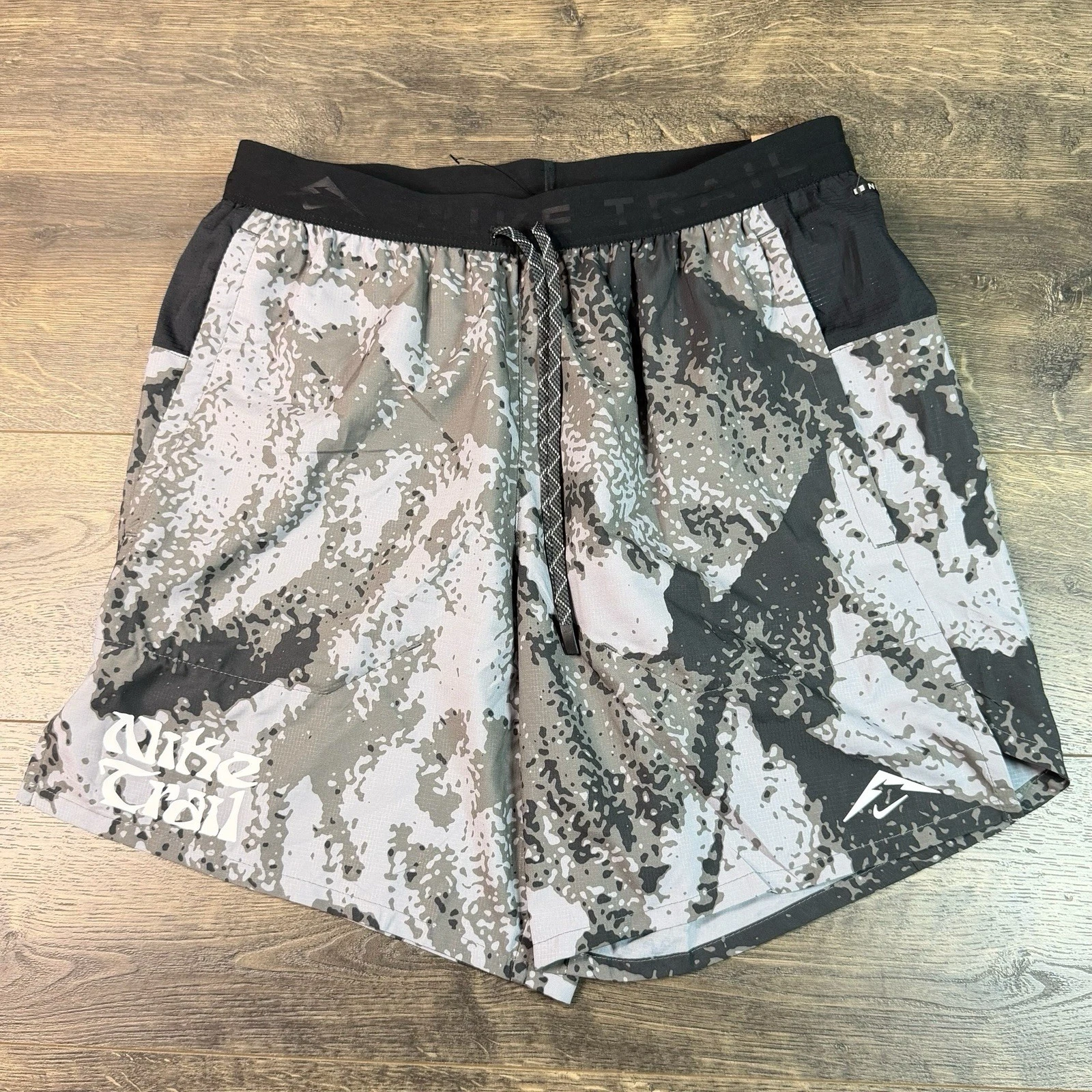 Nike Trail Stride 7" Brief Lined Running Shorts Men's Sz S Black FV9949-010