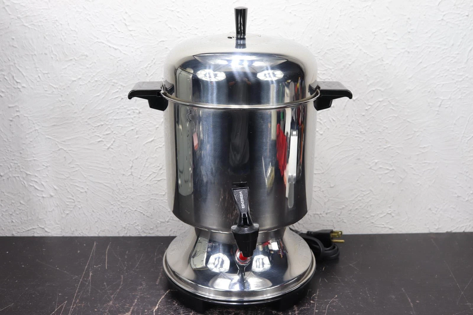 Farberware Superfast Stainless Steel Coffee Urn 10-22 Cups Model L1200
