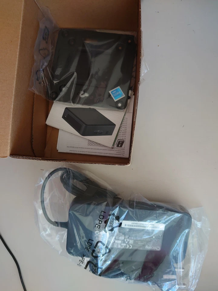 Ordenador Mini Pc Intel Nuc 11gene Core I5 Con Nvme 480gb Y 16gb Ram Outlet - Imagen 3 de 4