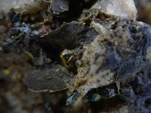 Chalcopyrite crystals. Cloncurry. Queensland, Australia.                    S789 - Picture 1 of 6