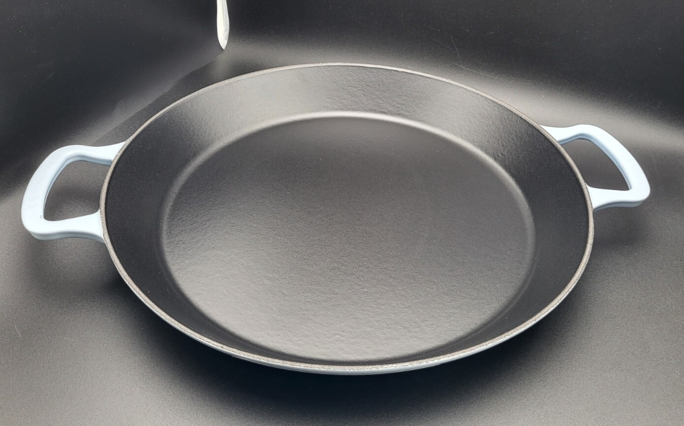 Le Creuset Round Paella Pan - 3.25 Qt - Coastal Blue - NIB (see description)