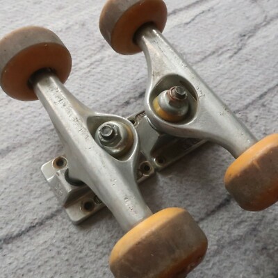 Vintage Independent Trucks Stage 9 10 Skate Skateboard Wheels Indy