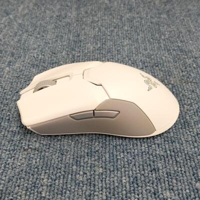 Razer Viper Ultimate Wireless Gaming Mouse White Good Condition